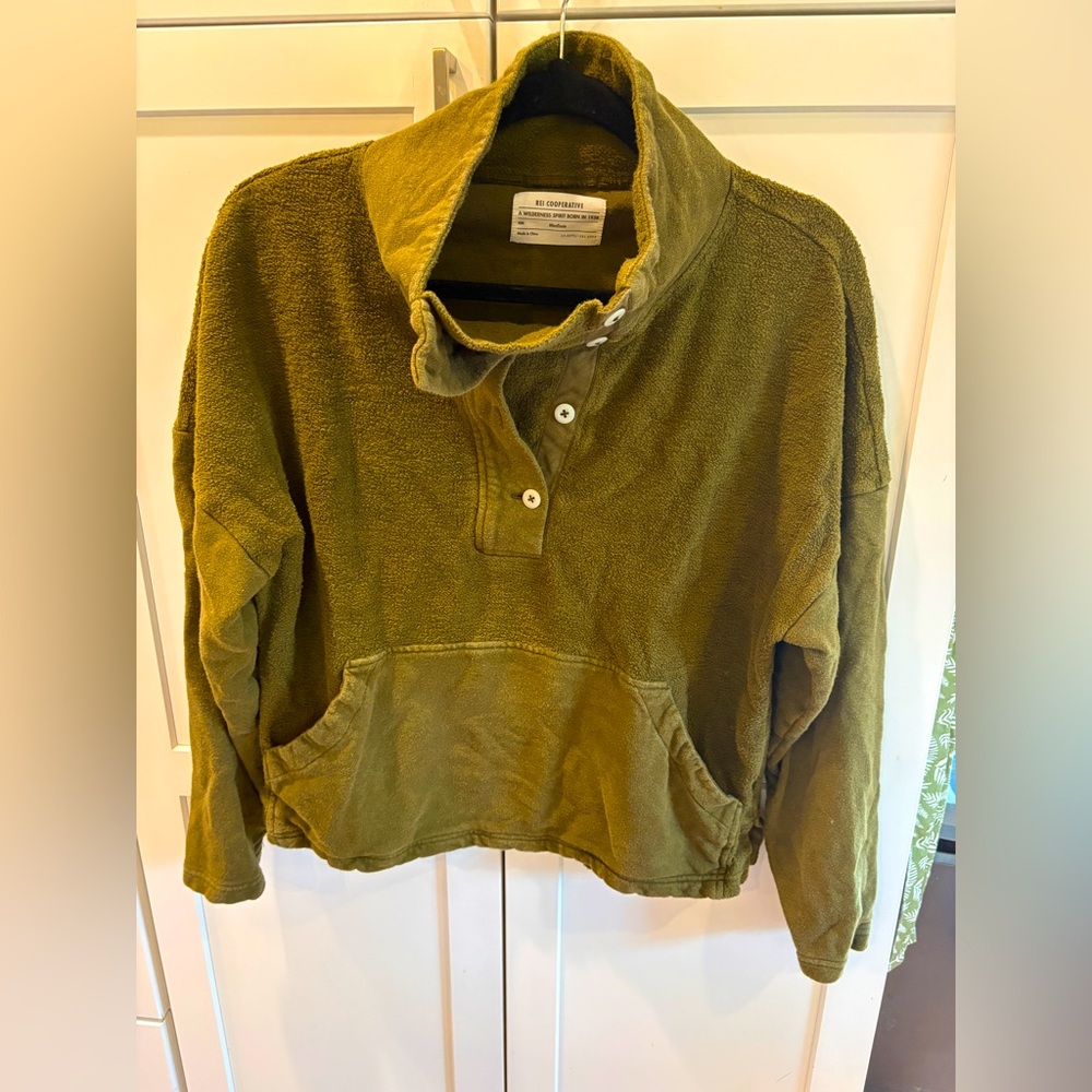 Olive Green Women's Pullover Top